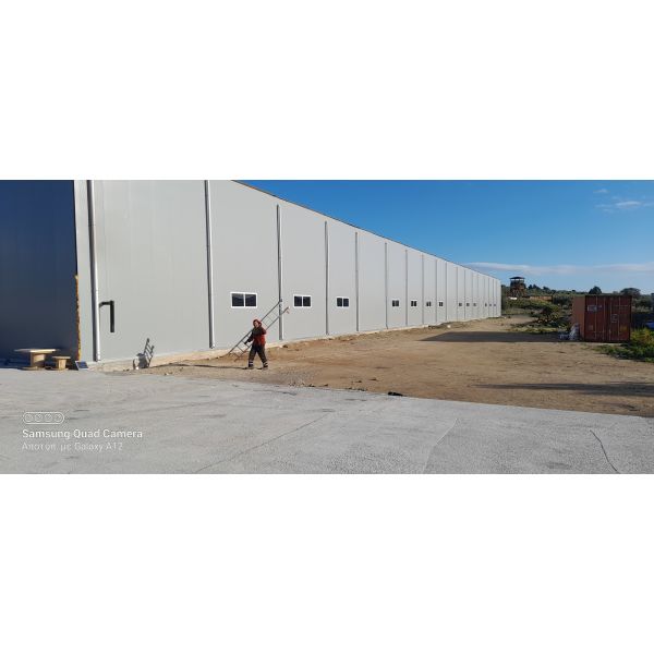 Eco-Friendly Sustainable Prefabricated Warehouse Shed Hot-Rolled Steel Forming for Eco-Friendly Construction