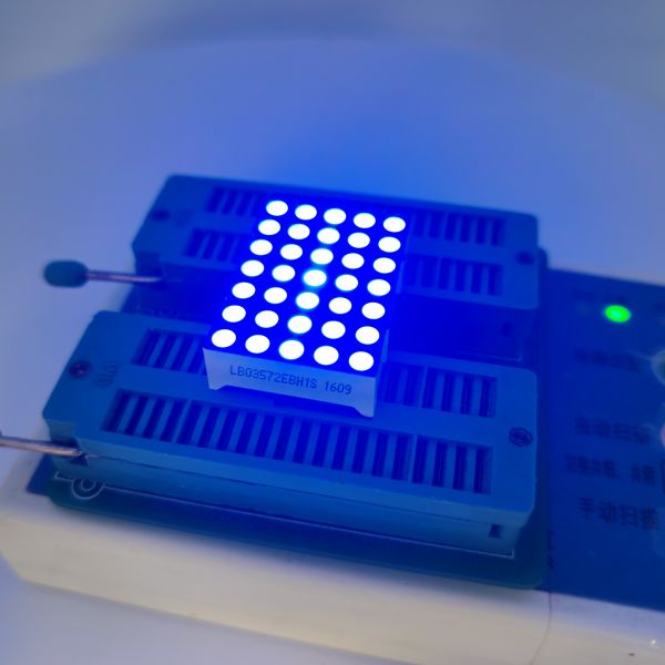 5×7 dot matrix LED display product close-up