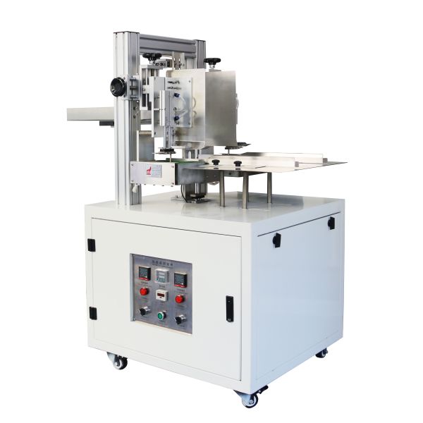 Fast melting rate box sealing packing machine