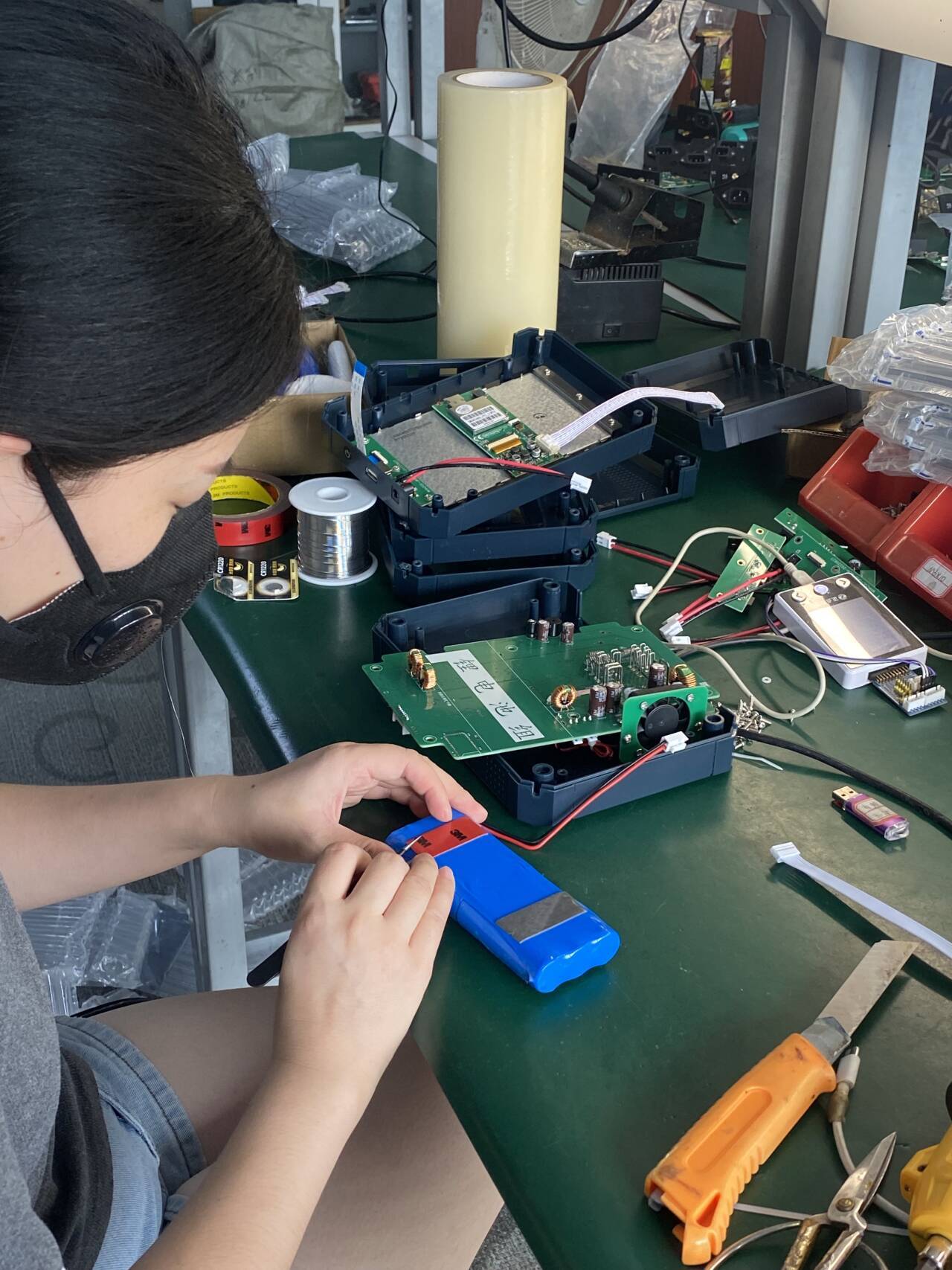 Handheld DC Resistance Tester with 0.2% Accuracy Multi-range Current Output and Auto-Ranging Measurement