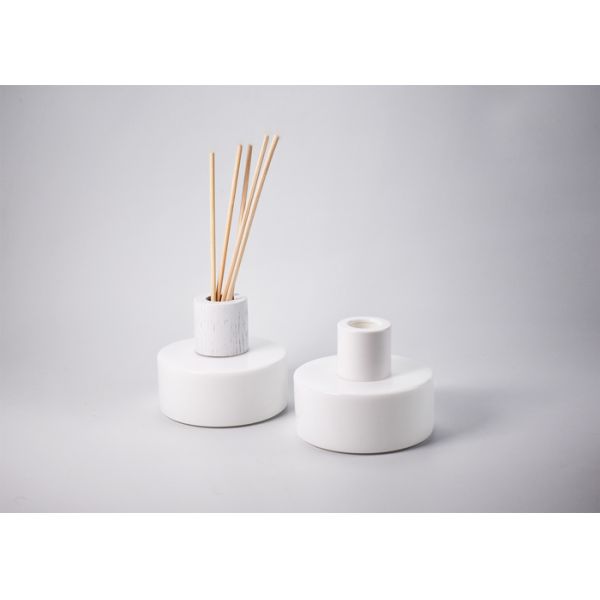 100ml low profile circular opal glass diffuser bottle, 100% recyclable glass, apothecary glass bottles manufacturer