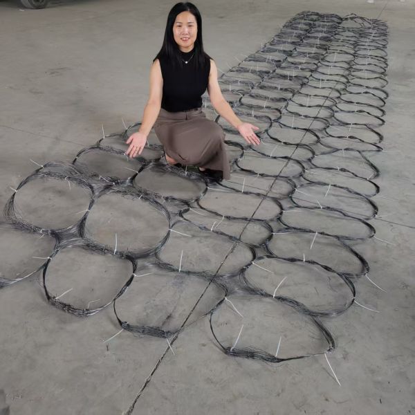 26-30kg MZP Low Visibility Metal Wire Anti Tank Barrier Putanka Mesh With 10*10**1.1-1.4m For Covert Military Applications