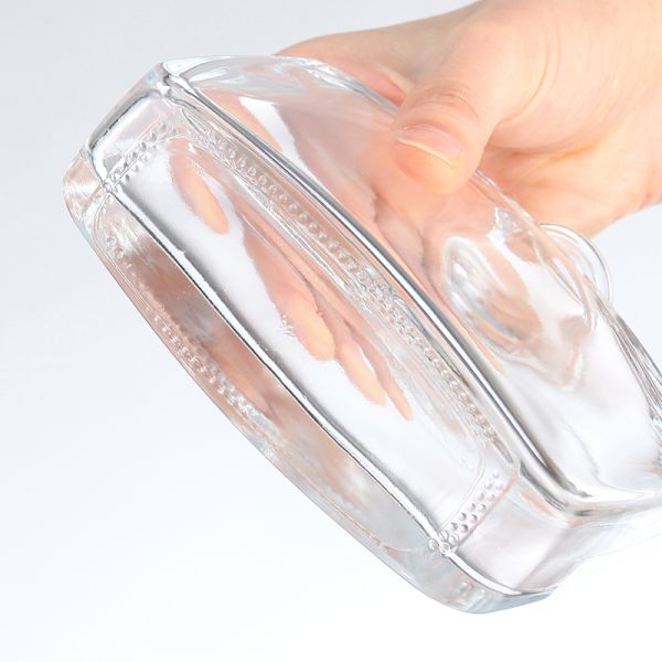 Rectangular Phoenix Glass Bottle The Ideal Choice for Beverage Packaging in Industry