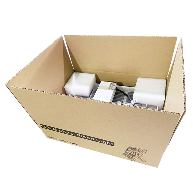 Outdoor High Pole IP65 LED Flood Light 25 60 90 Degree Beam Angle