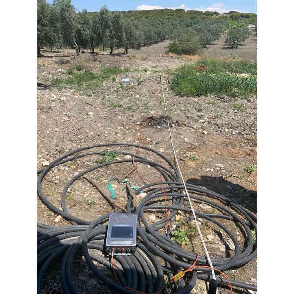 PQWT-TC700 Automatic Mapping Water Detector with 600m Depth and 92% Accuracy for Underground Water Detection