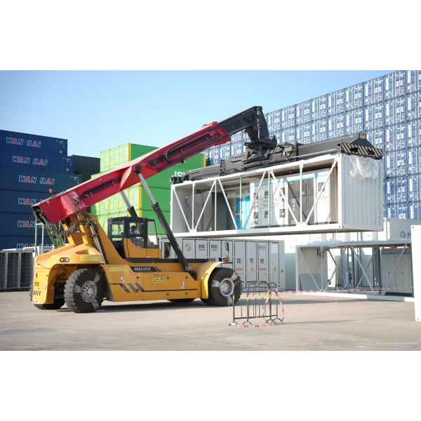 EATON MVSST Solid-State Transformer 1250kVA-2500kVA with DC800V Output for Data Center Applications
