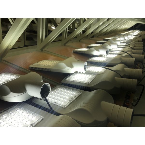 IP65 Outdoor 30w 40w 50w 60w LED Street Lighting For Urban Road Link