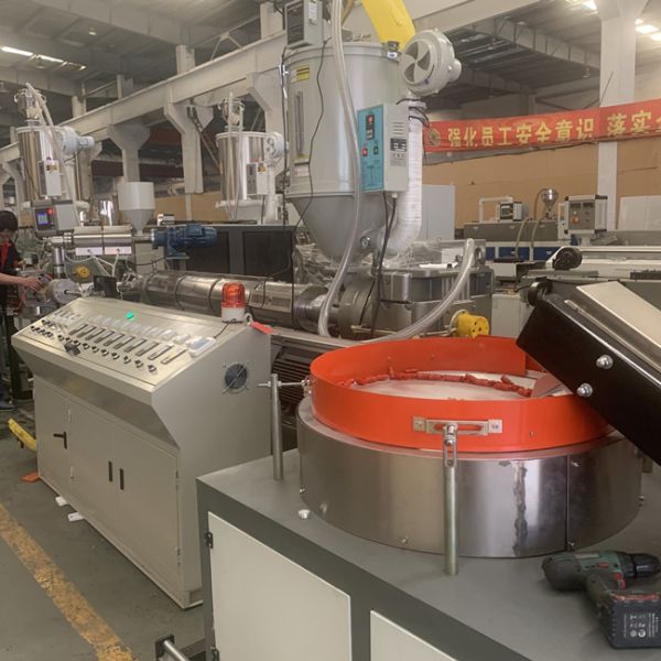 63mm Drip Irrigation Pvc Plastic Pipe Machine 40Cr Steel Mold