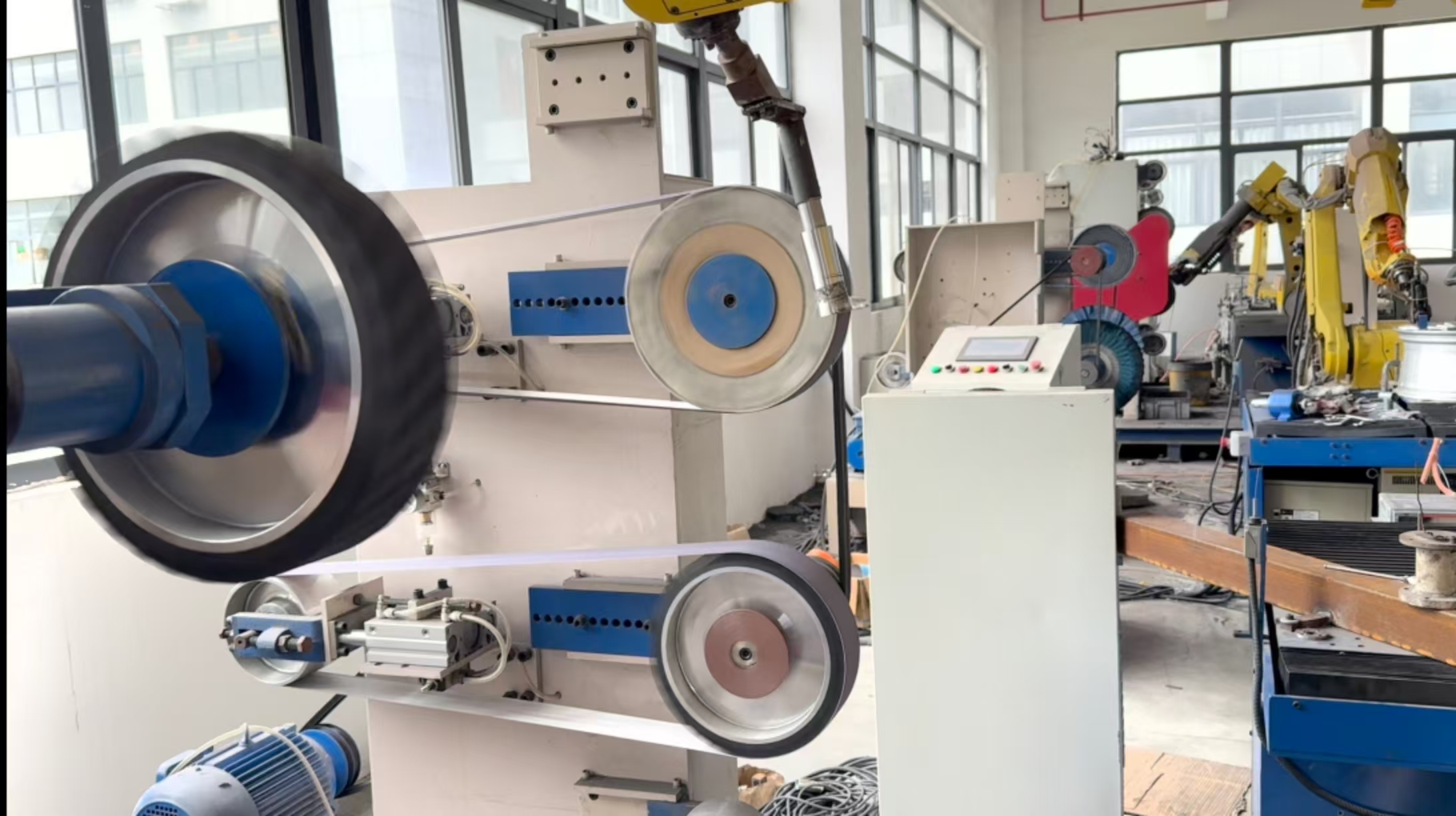 Robust Robotic Grinding System with Eco-Friendly Operation for Welded Stainless Steel Bathroom Faucets